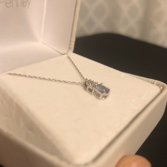 10k white gold Tanzanite necklace JCPenney brand - Picture 3 of 11
